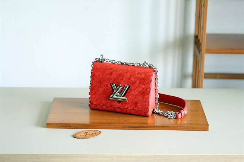 I W Fashion Lu-Vi bags - 8517