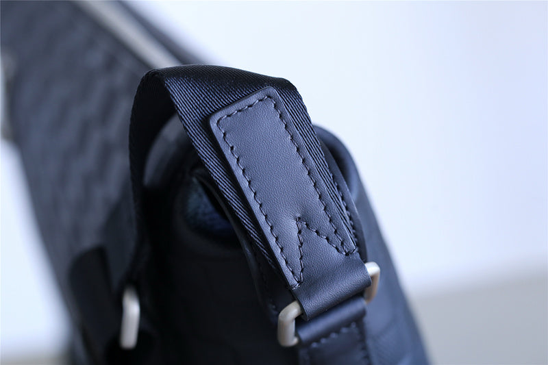 I W Fashion Lu-Vi bags - 10485
