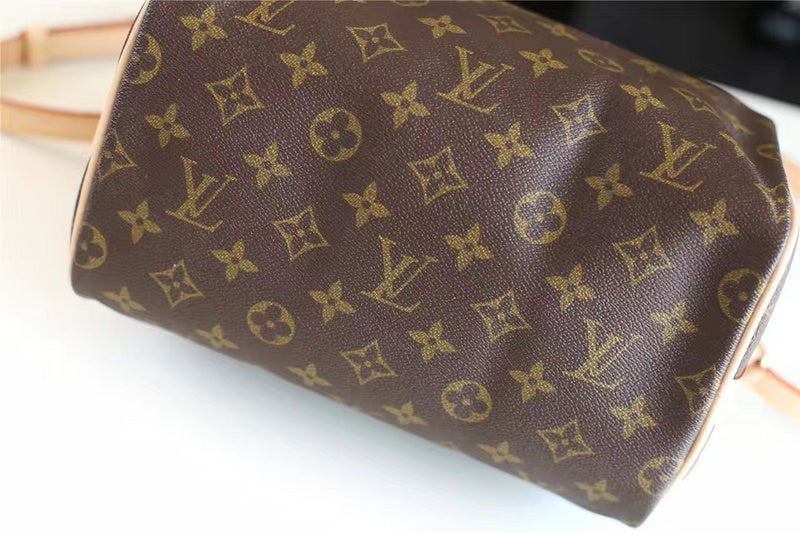 I W Fashion Lu-Vi bags - 8151