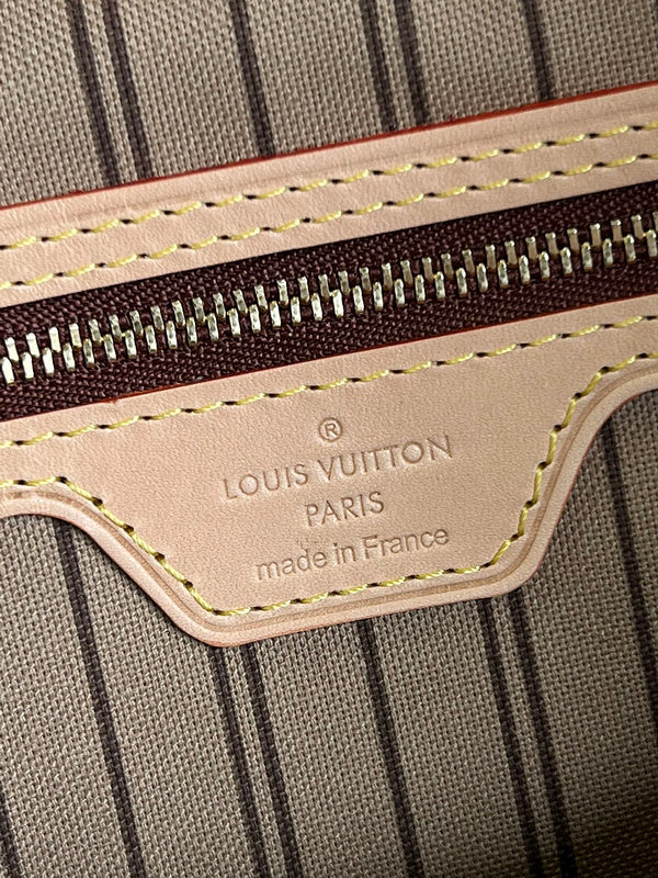 I W Fashion Lu-Vi bags - 17313