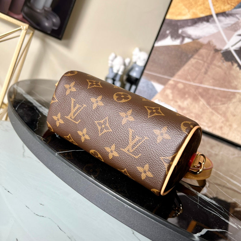 I W Fashion Lu-Vi bags - 17024