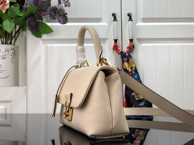 I W Fashion Lu-Vi Bags - 16726