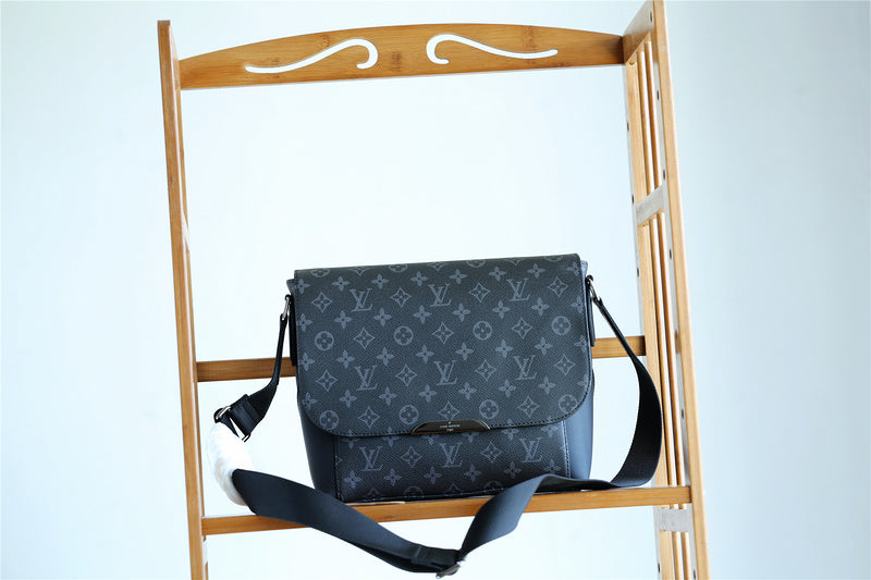 I W Fashion Lu-Vi bags - 10496