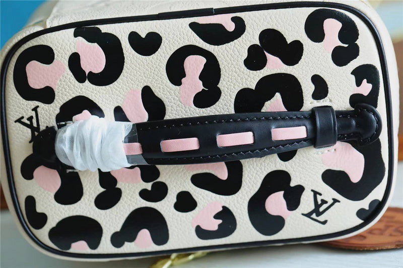 I W Fashion Lu-Vi bags - 8908