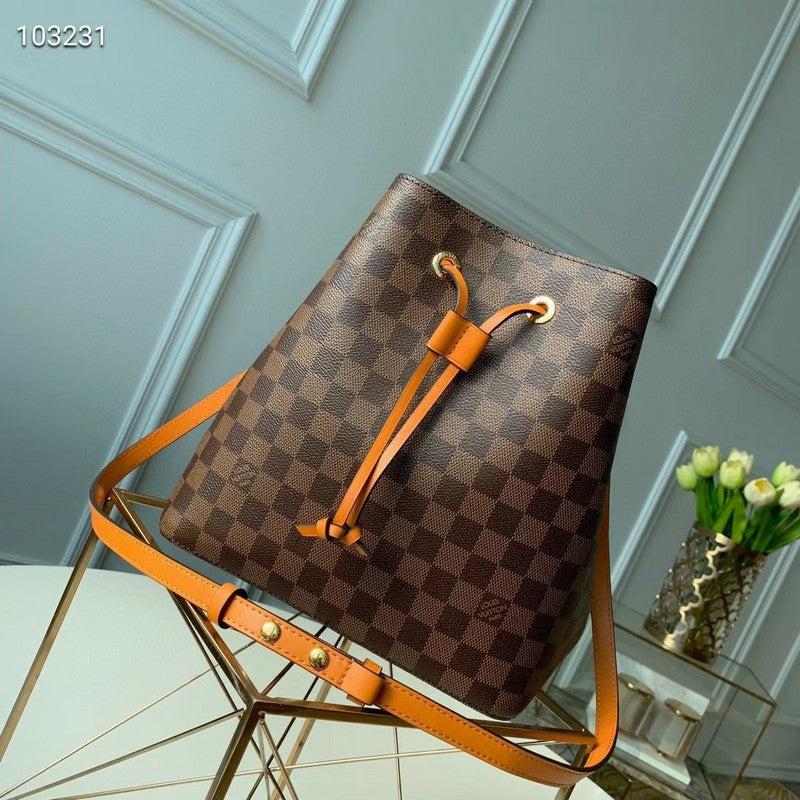 I W Fashion Lu-Vi bags - 17227