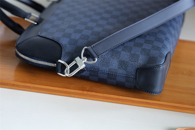I W Fashion Lu-Vi bags - 9880