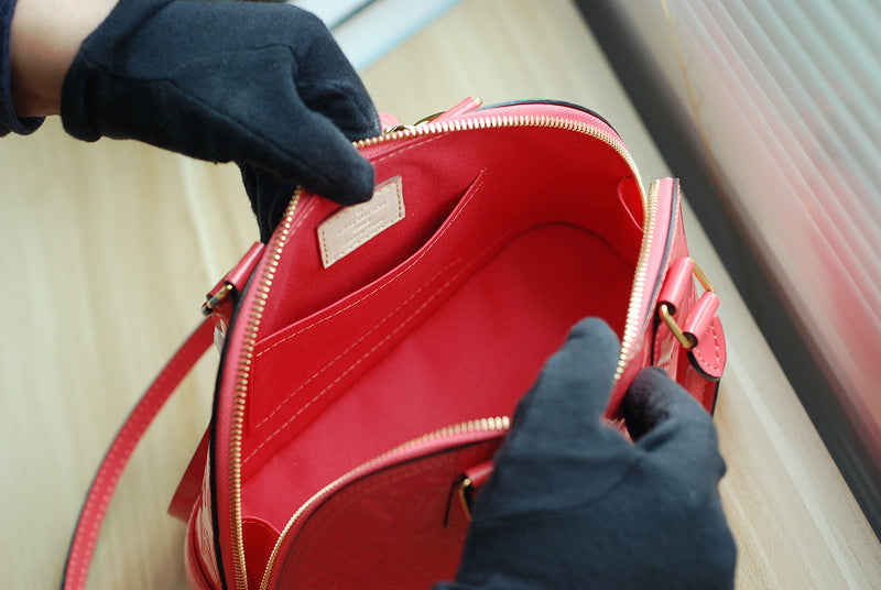 I W Fashion Lu-Vi bags - 8275