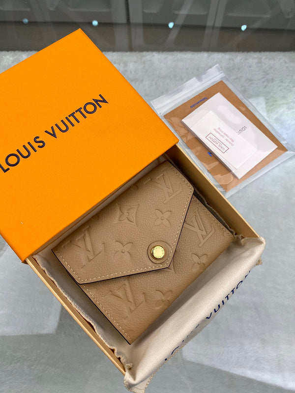 I W Fashion Lu-Vi bags - 8991