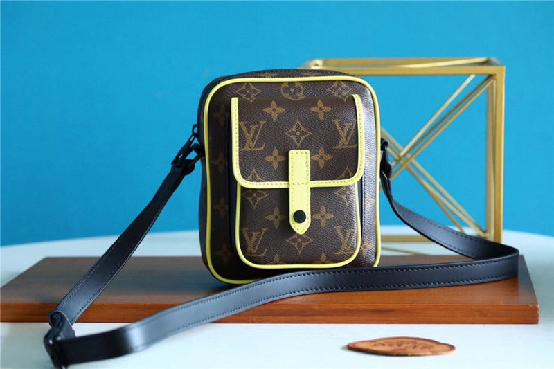 I W Fashion Lu-Vi bags - 10278