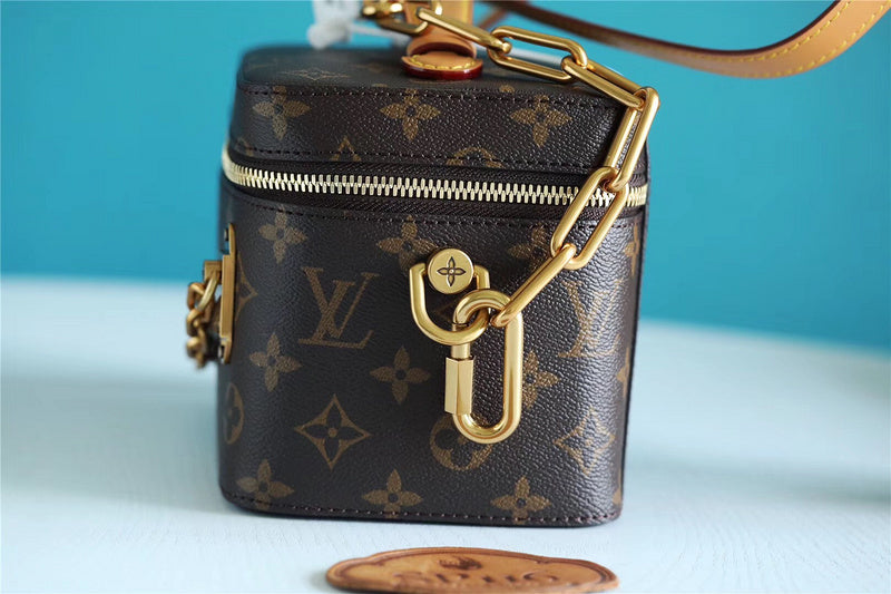 I W Fashion Lu-Vi bags - 8612