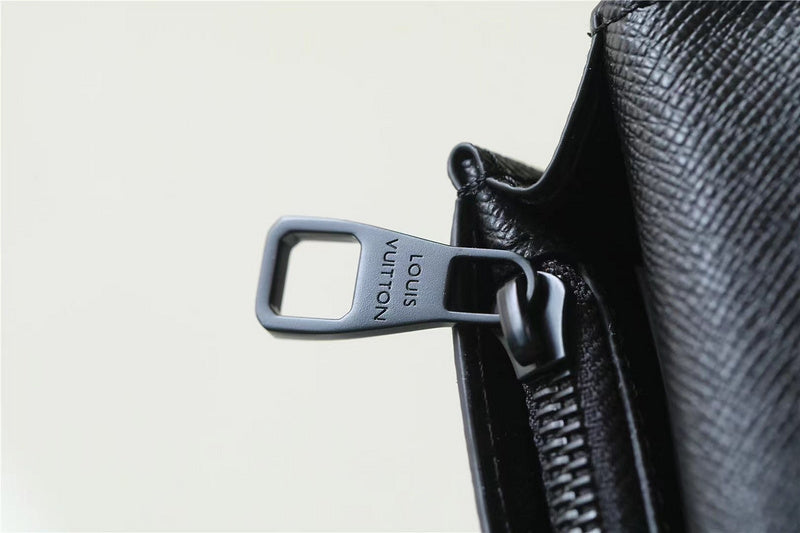 I W Fashion Lu-Vi bags - 10613