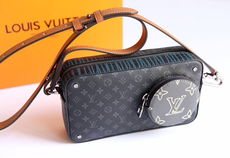 I W Fashion Lu-Vi bags - 17431