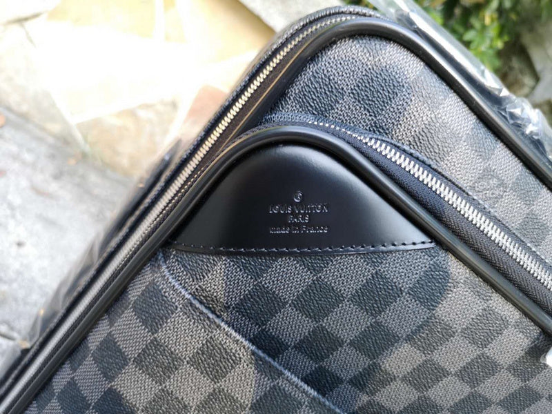 I W Fashion Lu-Vi bags - 11392