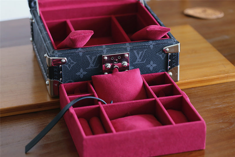 I W Fashion Lu-Vi bags - 9543