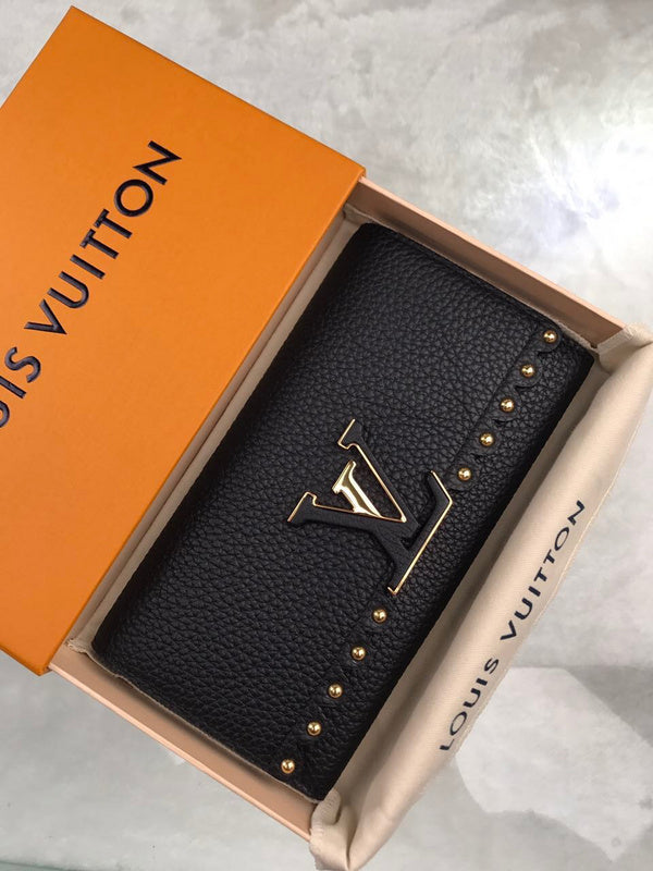 I W Fashion Lu-Vi bags - 8999