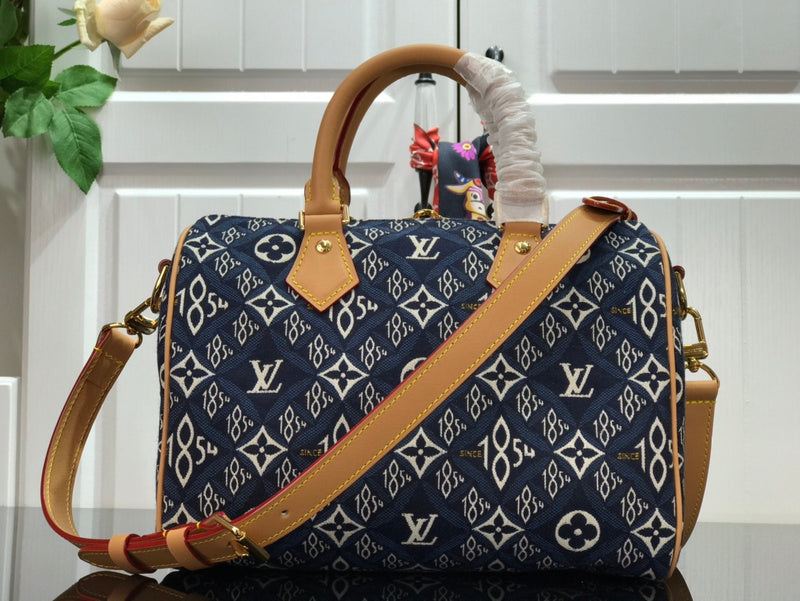 I W Fashion Lu-Vi bags - 17639