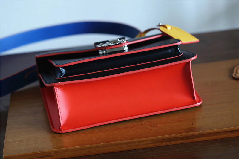 I W Fashion Lu-Vi bags - 8055