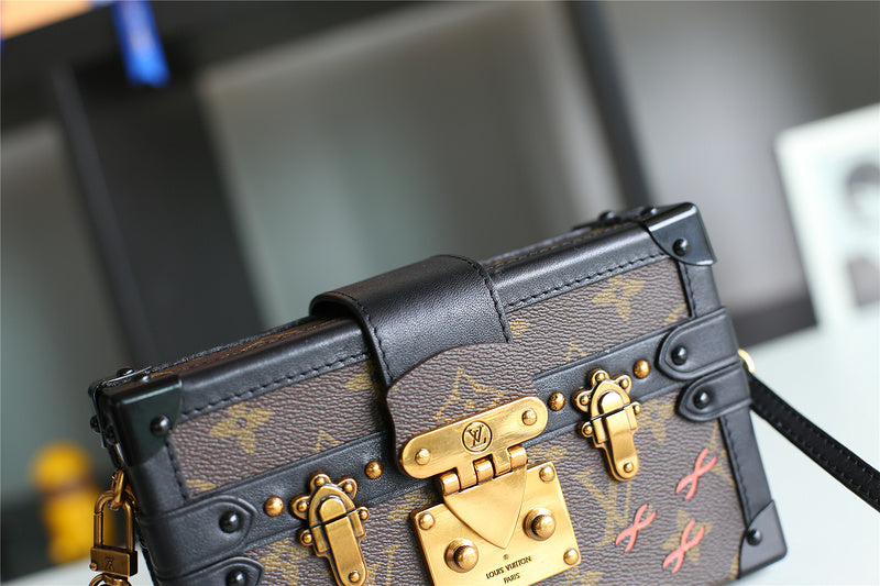 I W Fashion Lu-Vi bags - 8238