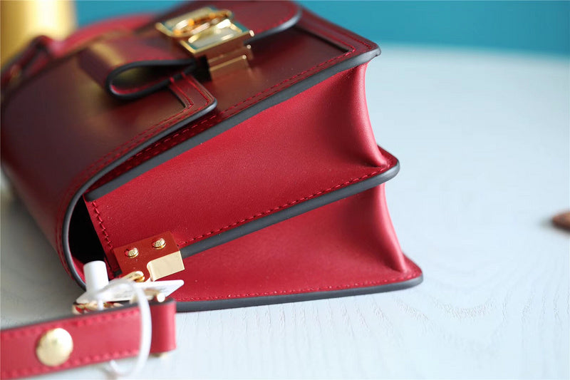 I W Fashion Lu-Vi bags - 8117