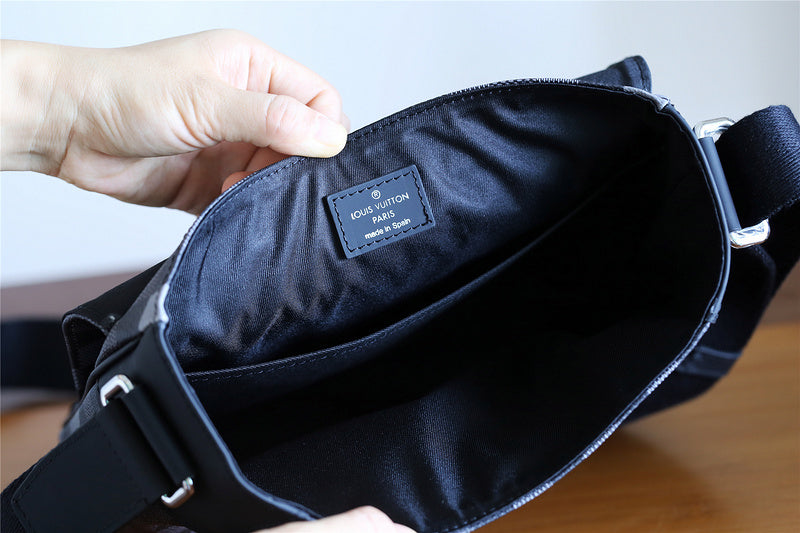 I W Fashion Lu-Vi bags - 10409