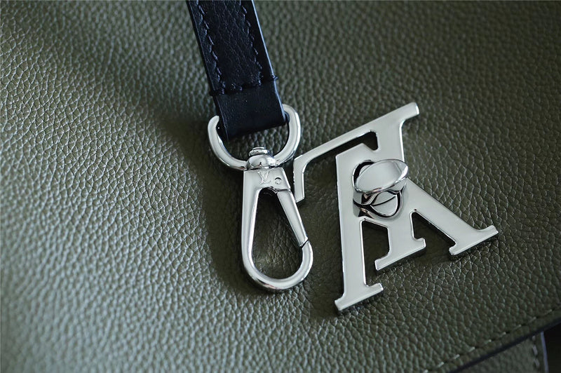 I W Fashion Lu-Vi bags - 8239