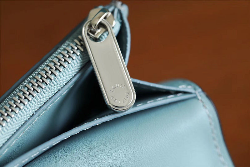 I W Fashion Lu-Vi bags - 8977