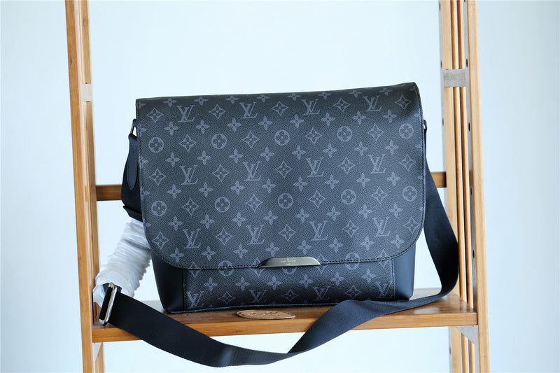 I W Fashion Lu-Vi bags - 10496