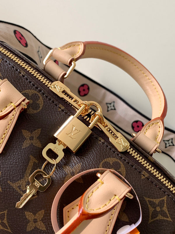I W Fashion Lu-Vi Bags - 16873