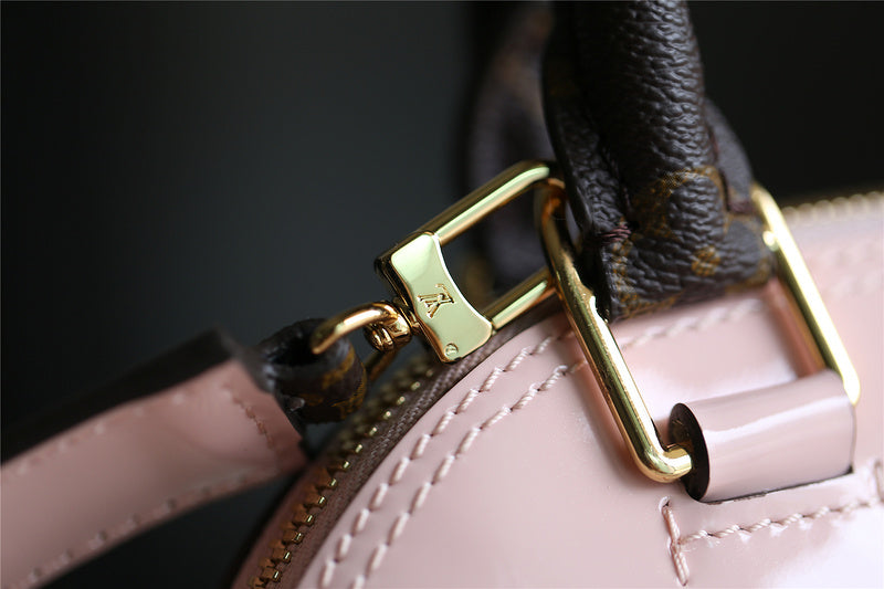 I W Fashion Lu-Vi bags - 8278