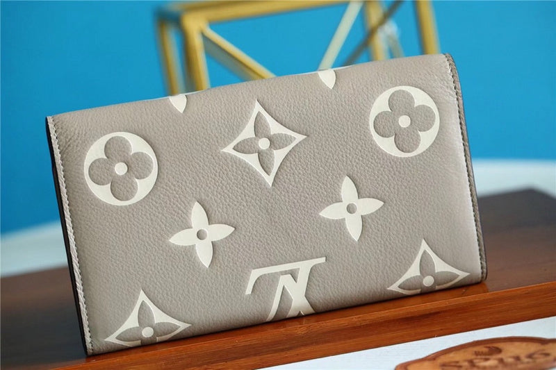 I W Fashion Lu-Vi bags - 8928