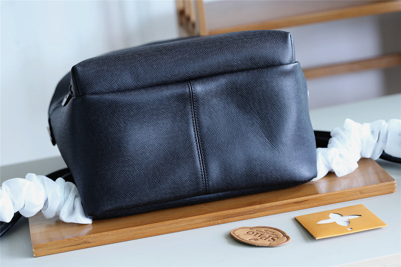 I W Fashion Lu-Vi bags - 9779