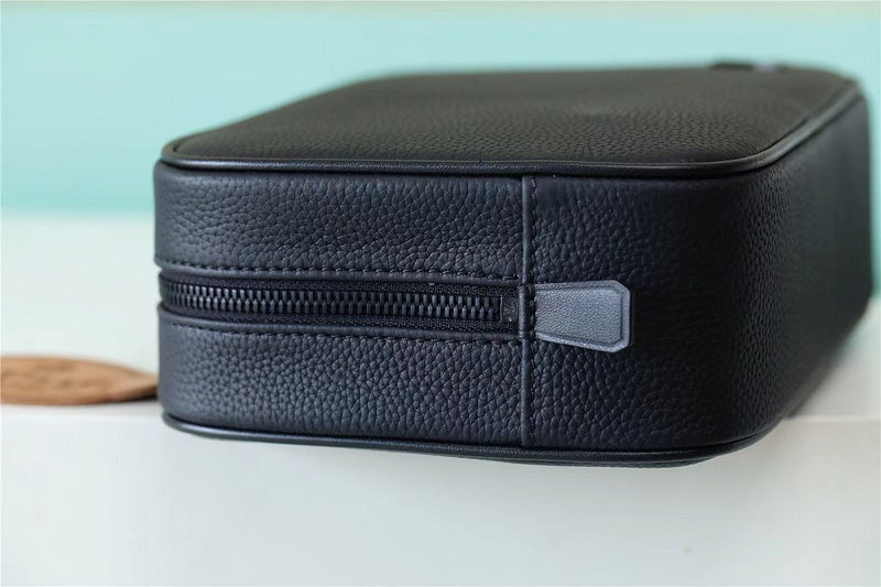 I W Fashion Lu-Vi bags - 10680