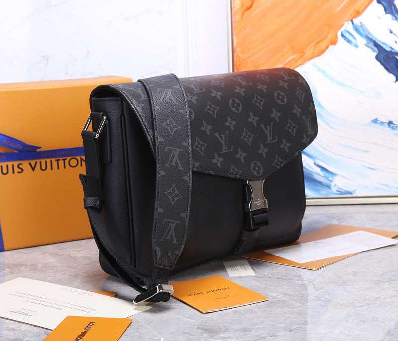 I W Fashion Lu-Vi bags - 17114