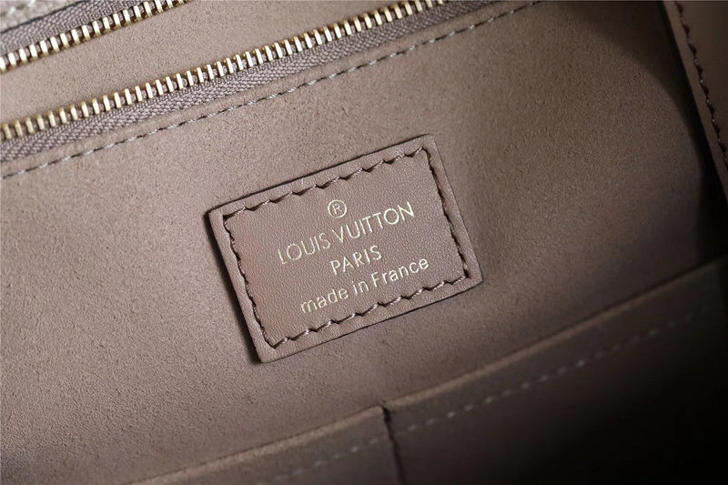 I W Fashion Lu-Vi bags - 8660