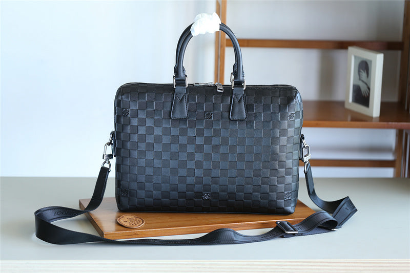 I W Fashion Lu-Vi bags - 9832