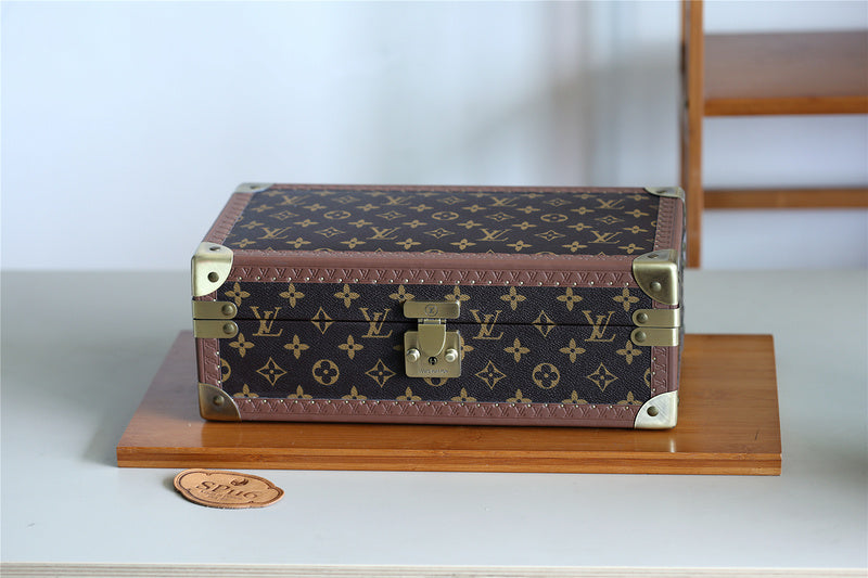 I W Fashion Lu-Vi bags - 11336