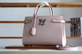 I W Fashion Lu-Vi bags - 8414