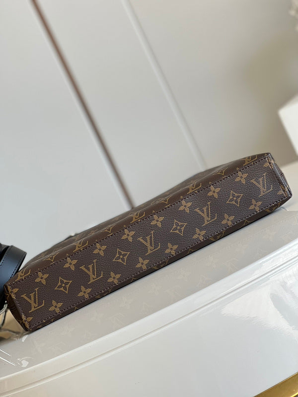 I W Fashion Lu-Vi bags - 17317