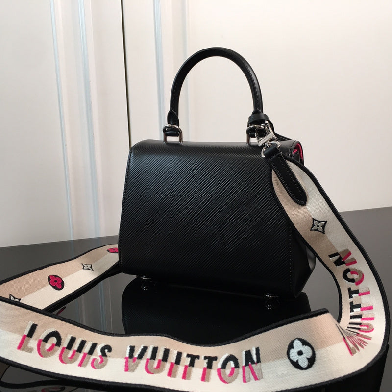 I W Fashion Lu-Vi bags - 17244