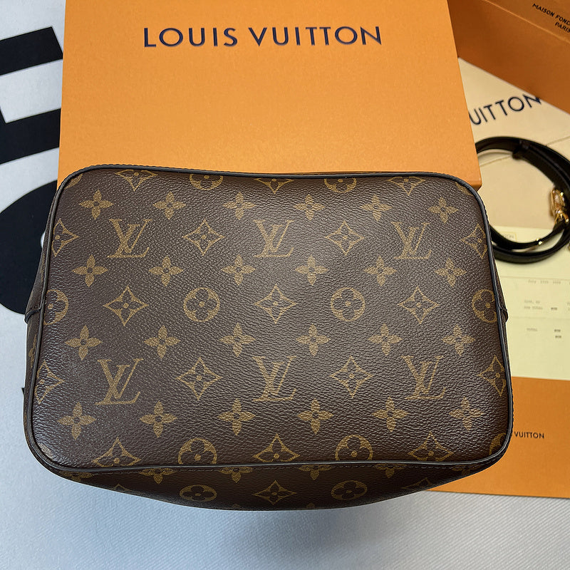 I W Fashion Lu-Vi bags - 8580