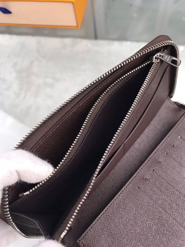I W Fashion Lu-Vi bags - 10860