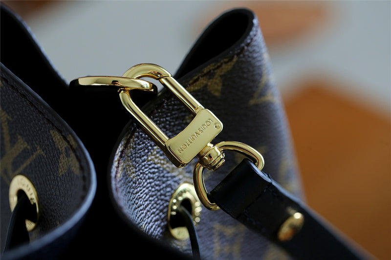 I W Fashion Lu-Vi bags - 8580