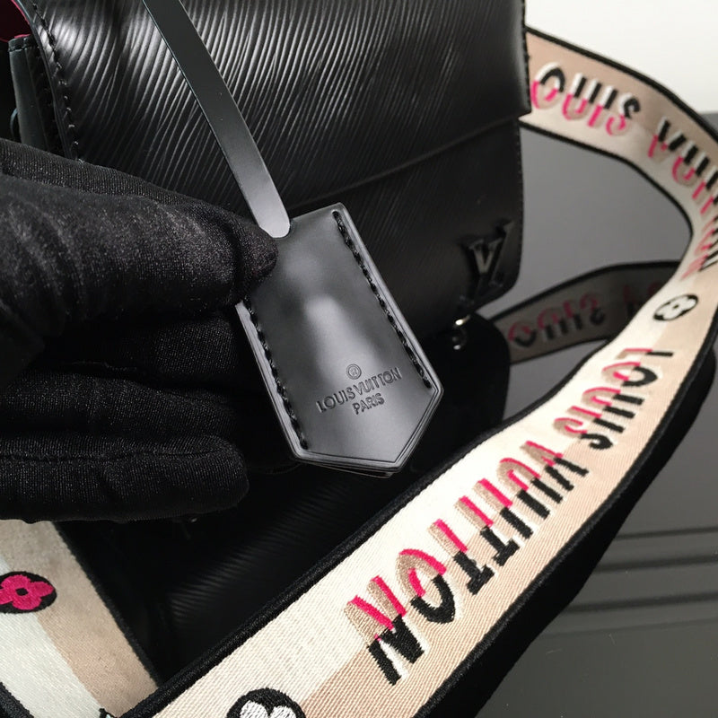 I W Fashion Lu-Vi bags - 17244