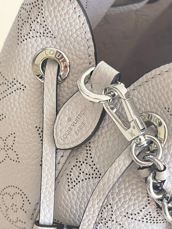 I W Fashion Lu-Vi bags - 17264