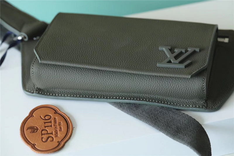 I W Fashion Lu-Vi bags - 9986