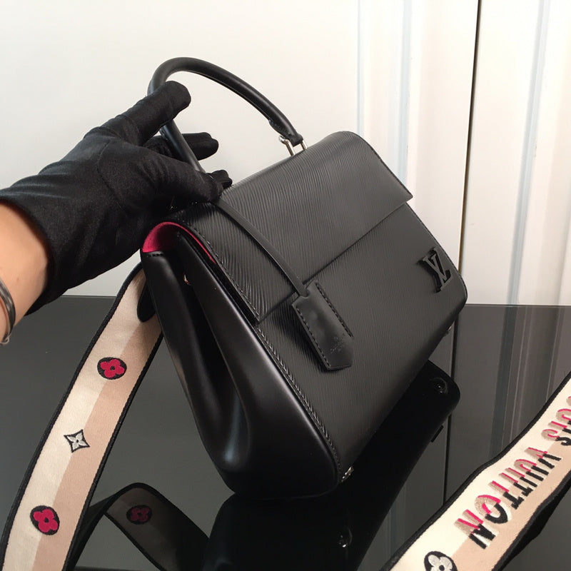 I W Fashion Lu-Vi bags - 17245