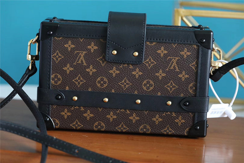 I W Fashion Lu-Vi bags - 8234
