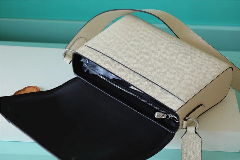 I W Fashion Lu-Vi bags - 10262