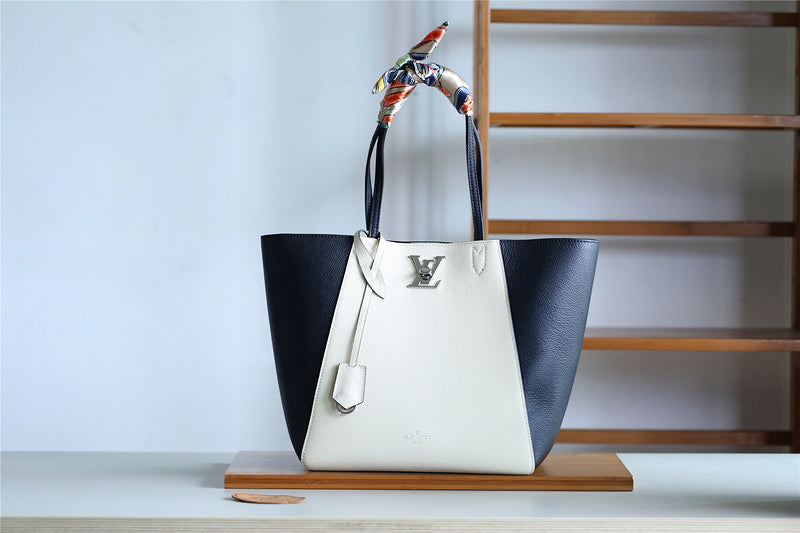 I W Fashion Lu-Vi bags - 8243