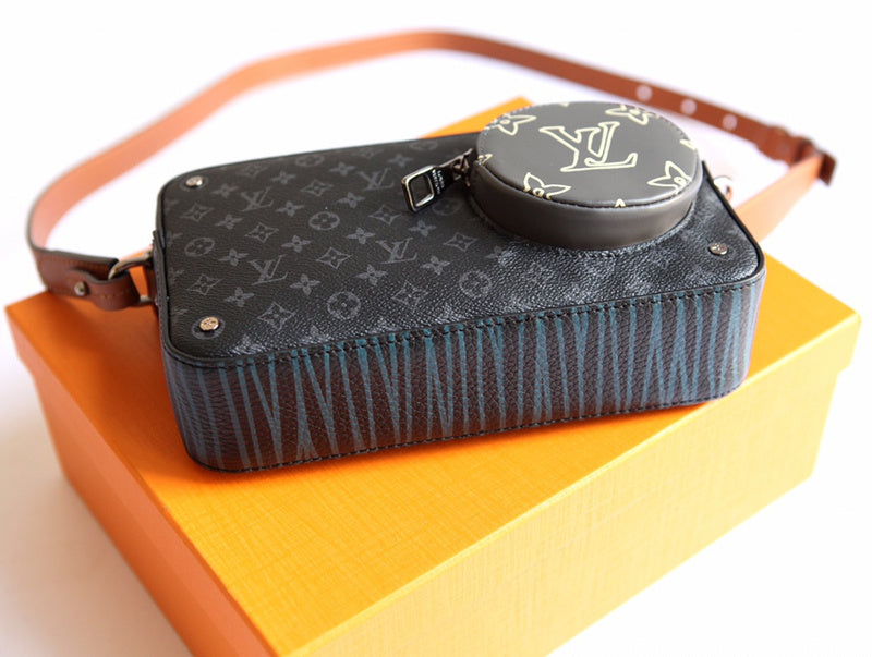 I W Fashion Lu-Vi bags - 17431